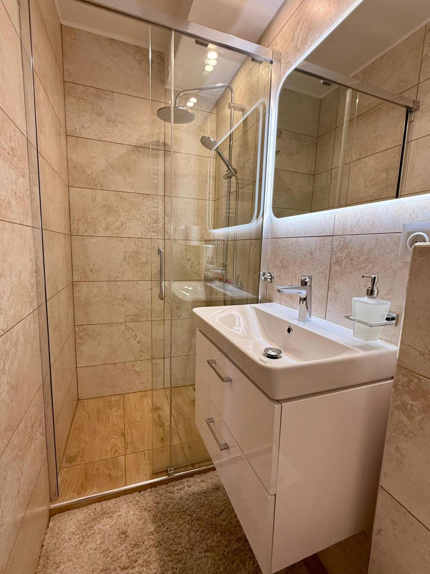 Apartamenty Izerskie Gorska 8 - Blisko Park I Dom Zdrojowy Oraz Wyjscie Na Sky Walk Świeradów-Zdrój Exterior foto
